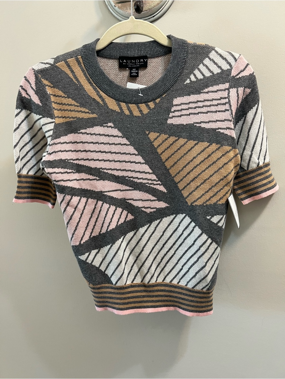 Laundry by Shelli Segal Gray Geometric Short Sleeve Sweater - Pink, Tan, Size XS
